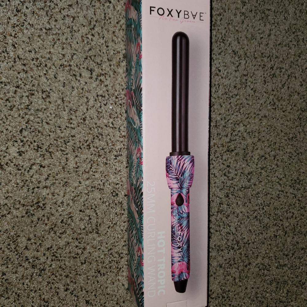 Foxy bae curling wand